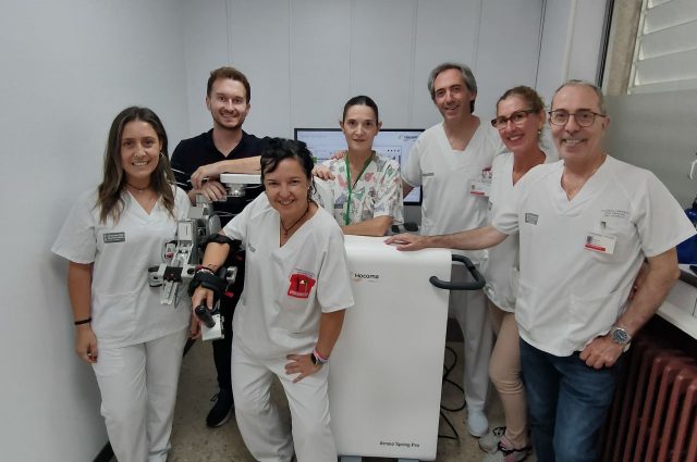 Equipo clínico formándose Armeo Spring Pro
